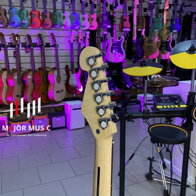 Электрогитара Root Note ST201-FRD цвет красный