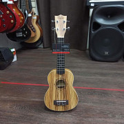 Укулеле сопрано Fabio FB211 с чехлом Укулеле сопрано Fabio FB211 с чехлом