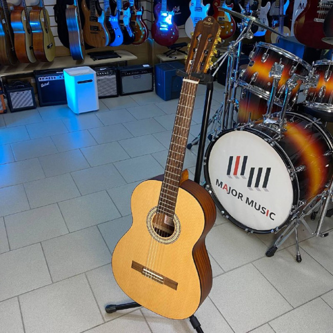 Классическая гитара со звукоснимателем Prodipe JMFPRIMERA4/4EQ