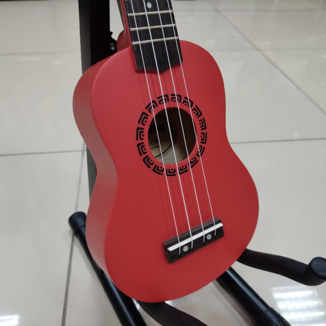 Укулеле сопрано Veston KUS 15RD цвет красный Укулеле сопрано Veston KUS 15RD цвет красный